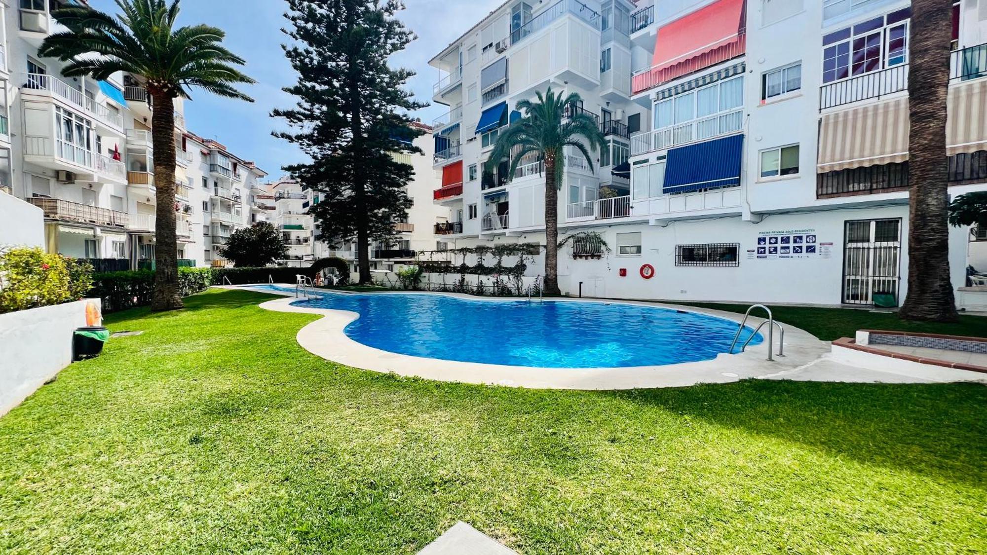 Estudio Bahia En El Centro De Nerja - South Costa Luaran gambar